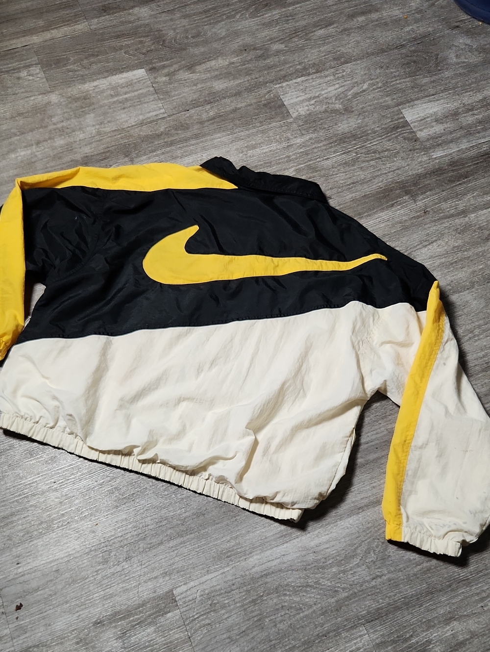 Vintage Nike Men's Black, Yellow, and Cream Windbreaker